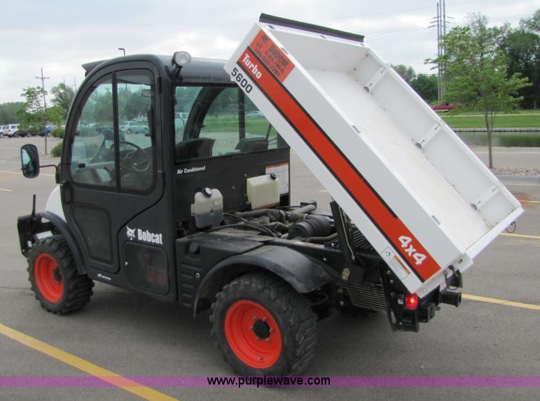 image for item 8749 2006 Bobcat Toolcat 5600 utility vehicle