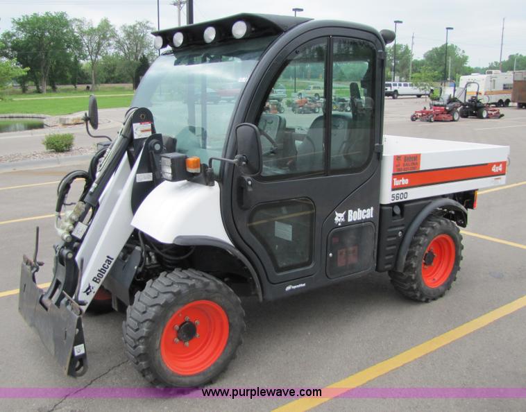 image for item 8749 2006 Bobcat Toolcat 5600 utility vehicle