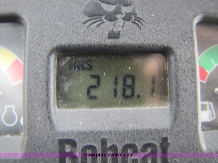 image for item 8749 2006 Bobcat Toolcat 5600 utility vehicle