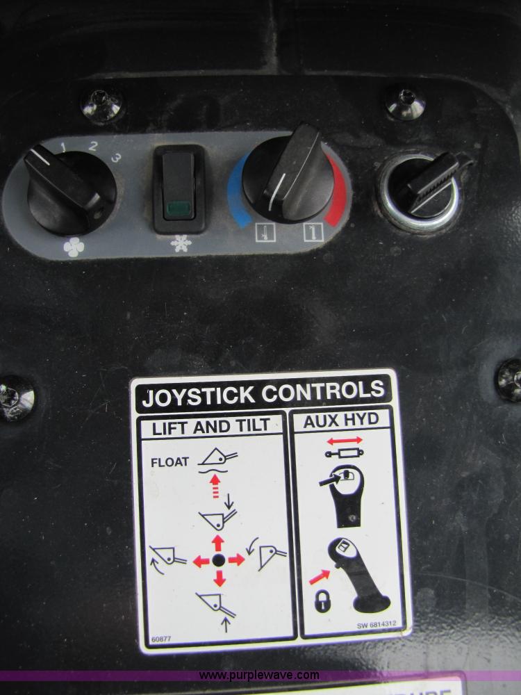 image for item 8749 2006 Bobcat Toolcat 5600 utility vehicle