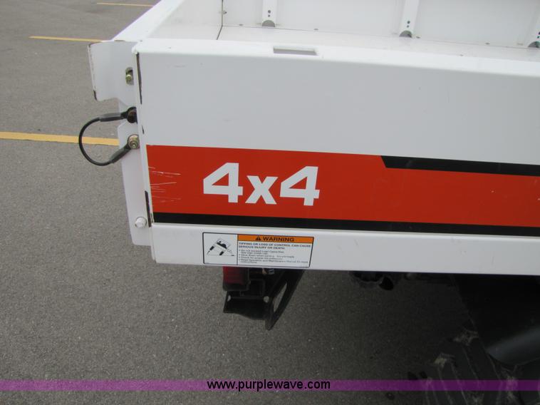 image for item 8749 2006 Bobcat Toolcat 5600 utility vehicle