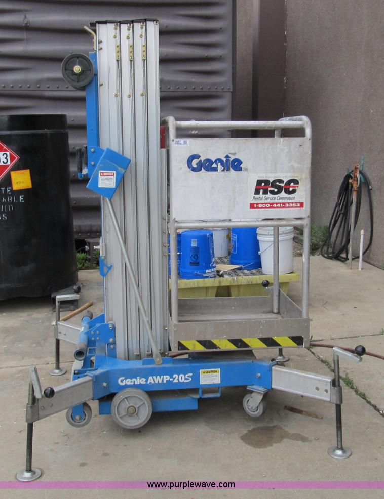 image for item 8987 1999 Genie AWP-20S 20' aerial work platform