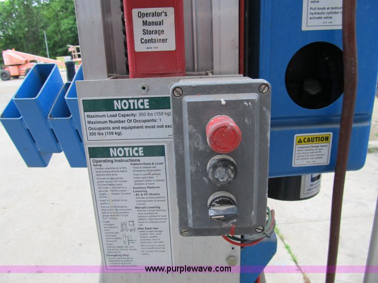 image for item 8987 1999 Genie AWP-20S 20' aerial work platform