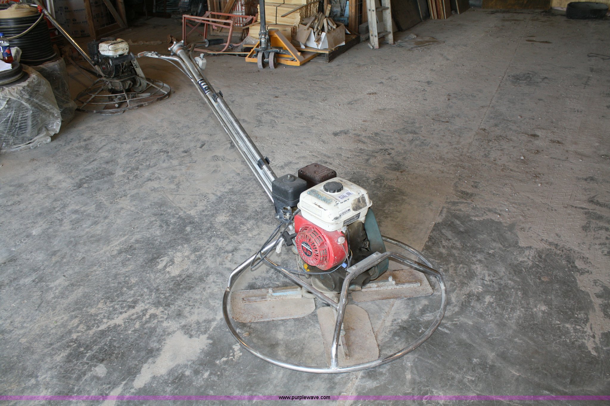 Bartell B436 power trowel in Burlingame, KS Item 4753 sold Purple Wave