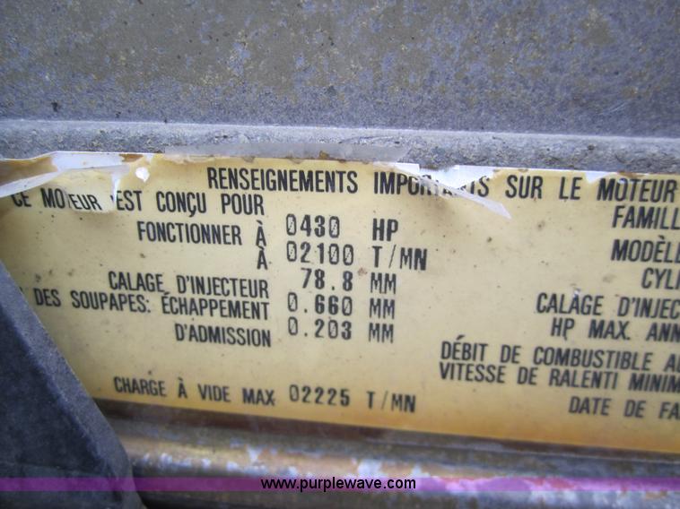 image for item 3092 1994 Peterbilt 379 semi truck