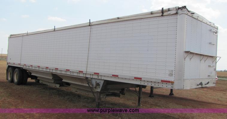 image for item 3475 1986 Wilson 42' aluminum convertible grain trailer