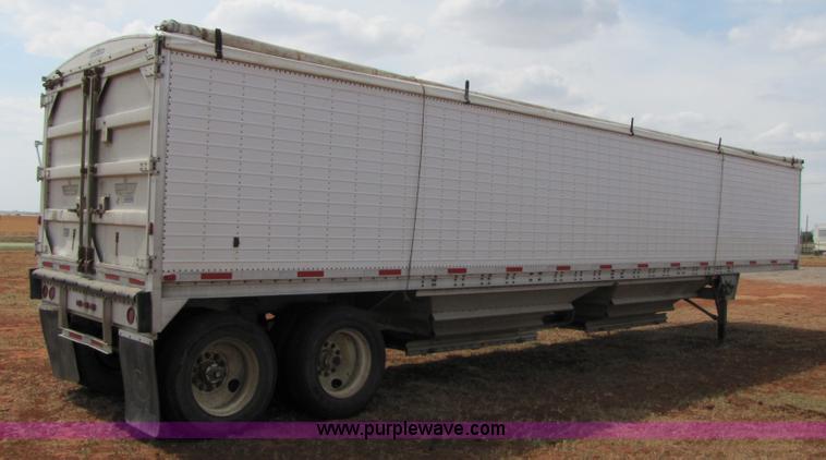 image for item 3475 1986 Wilson 42' aluminum convertible grain trailer
