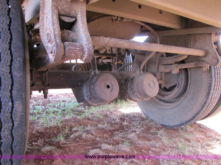 image for item 3475 1986 Wilson 42' aluminum convertible grain trailer