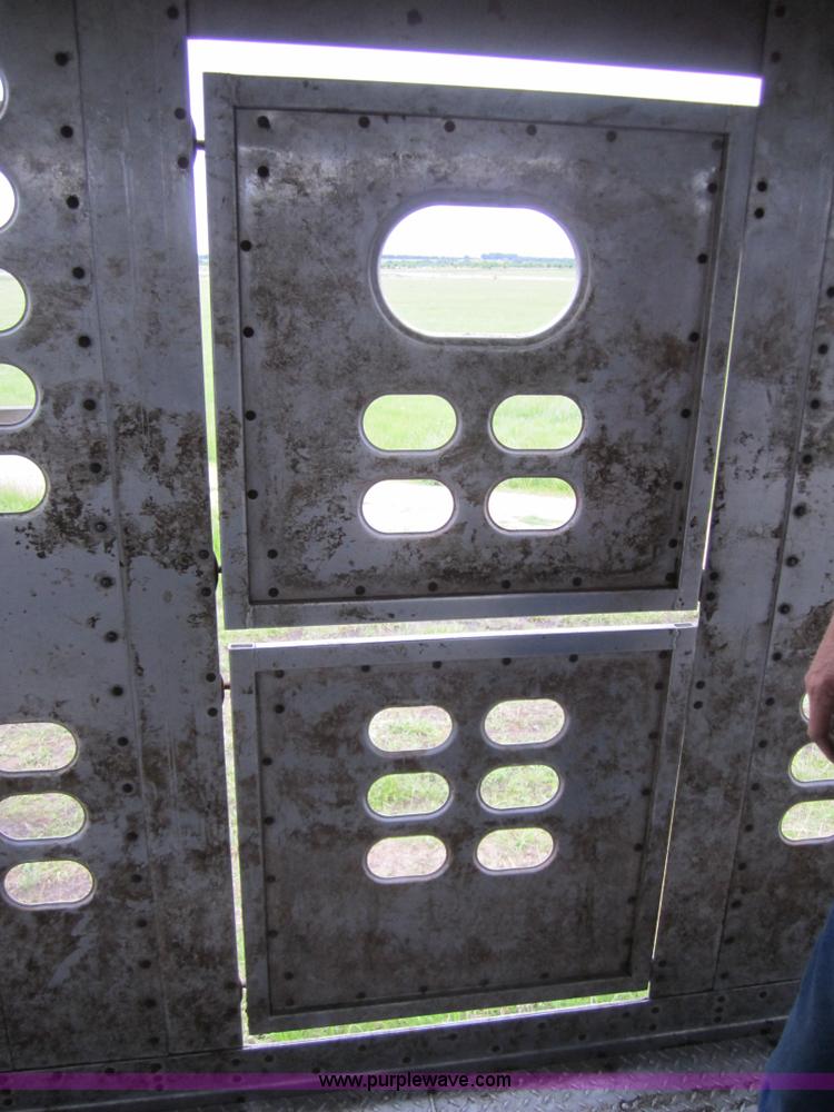 image for item 3713 1991 Wilson PSPCL-302 48' semi stock trailer