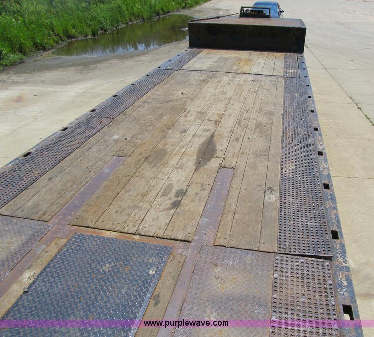 image for item 4148 2005 Trail King TK70HT Hydratail trailer