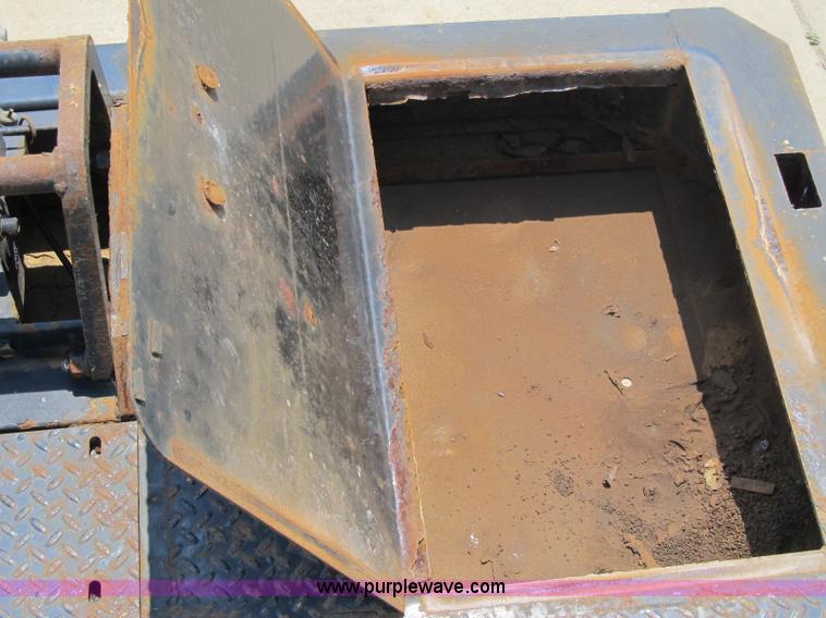 image for item 4148 2005 Trail King TK70HT Hydratail trailer