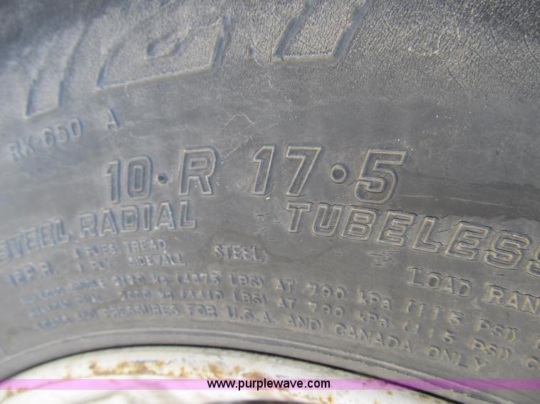 image for item 4148 2005 Trail King TK70HT Hydratail trailer