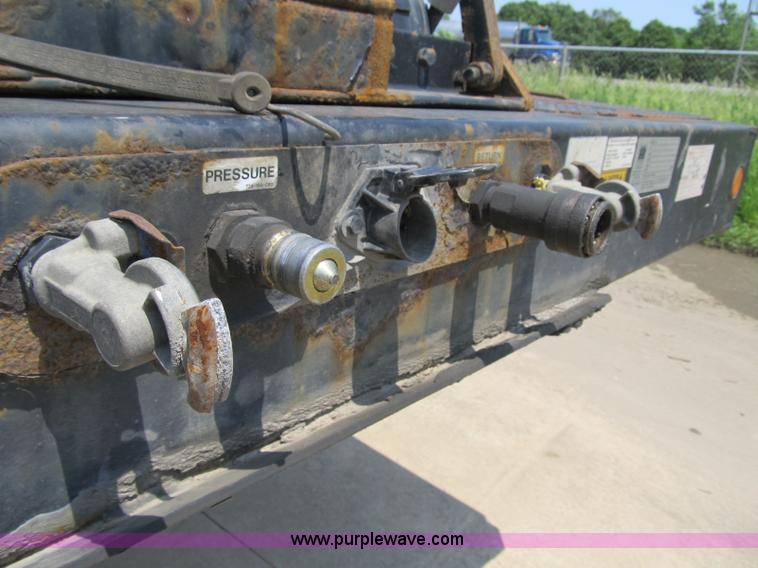 image for item 4148 2005 Trail King TK70HT Hydratail trailer