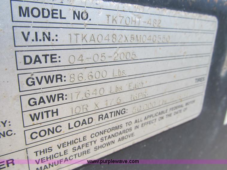 image for item 4148 2005 Trail King TK70HT Hydratail trailer