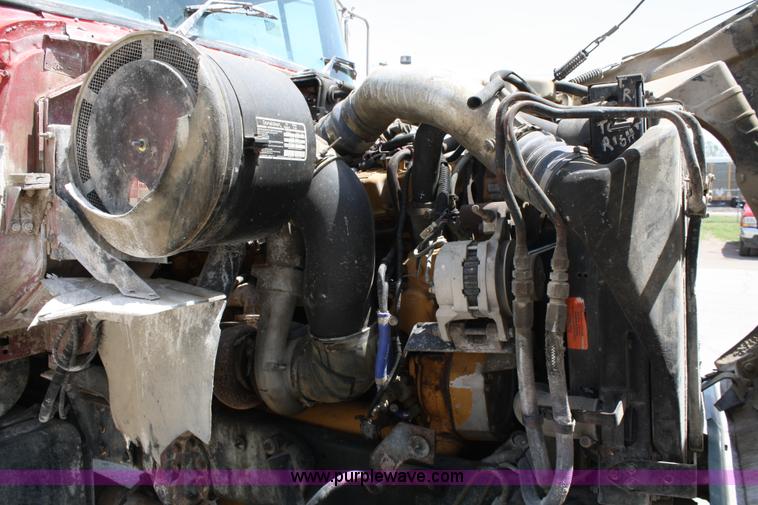 image for item 4987 1997 Ford L9000 semi truck