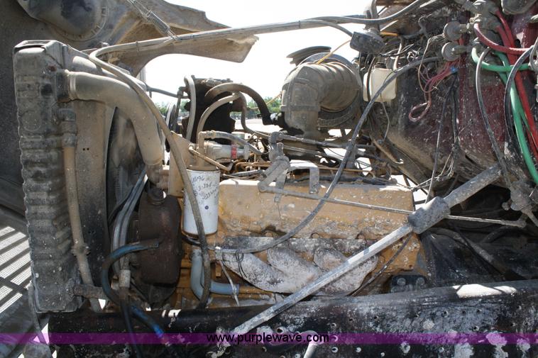 image for item 5035 1984 Ford LT8000 semi cab and chassis