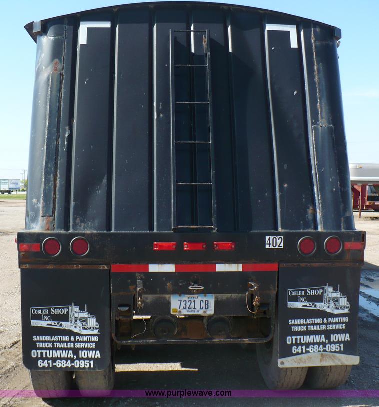 image for item 5887 1989 Brent 42' grain trailer