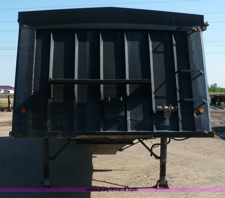 image for item 5888 1996 Shaller 42' steel grain trailer