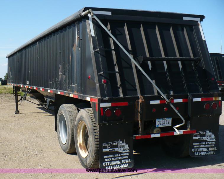 image for item 5888 1996 Shaller 42' steel grain trailer