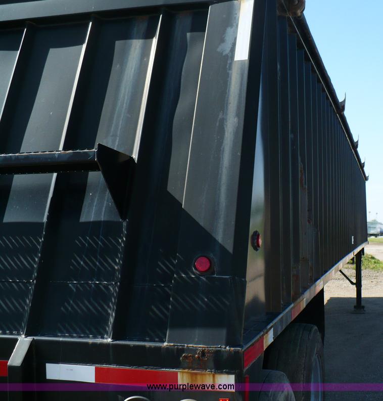 image for item 5888 1996 Shaller 42' steel grain trailer