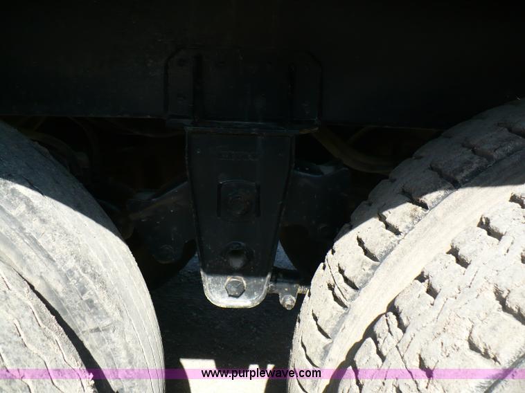 image for item 5888 1996 Shaller 42' steel grain trailer