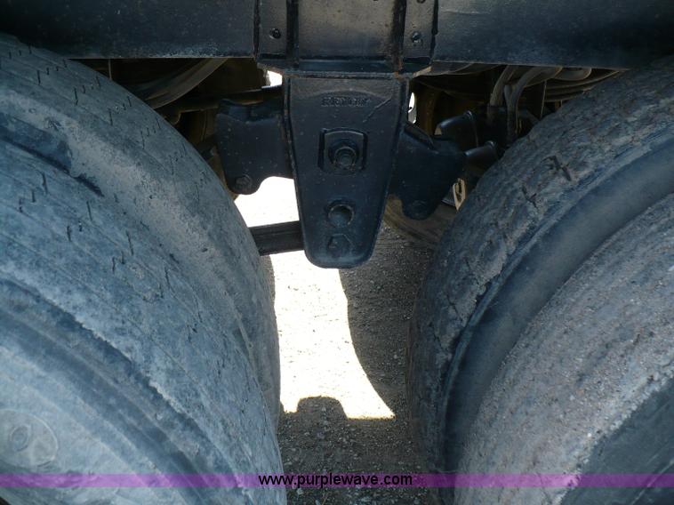 image for item 5888 1996 Shaller 42' steel grain trailer