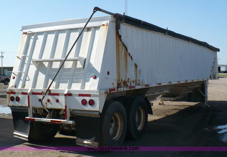 image for item 5889 1996 42' steel grain trailer