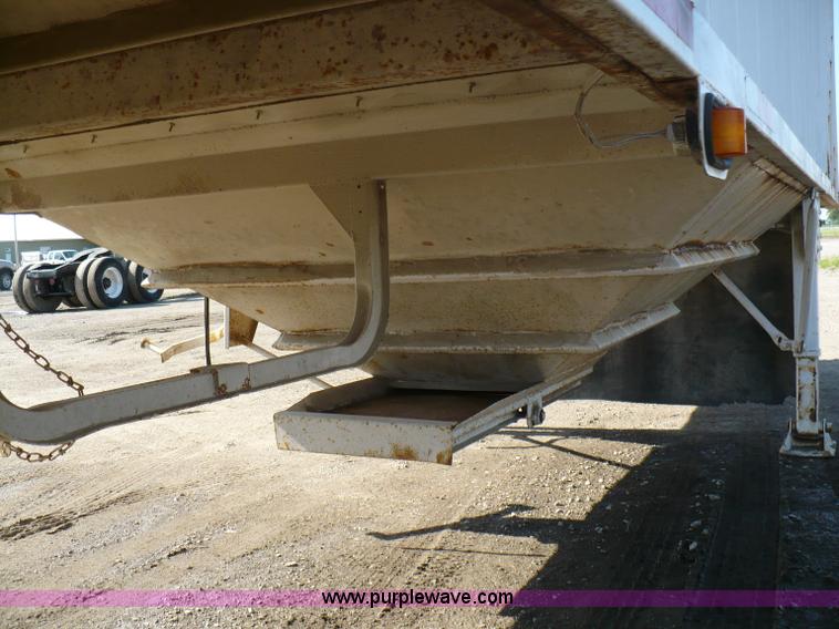 image for item 5889 1996 42' steel grain trailer