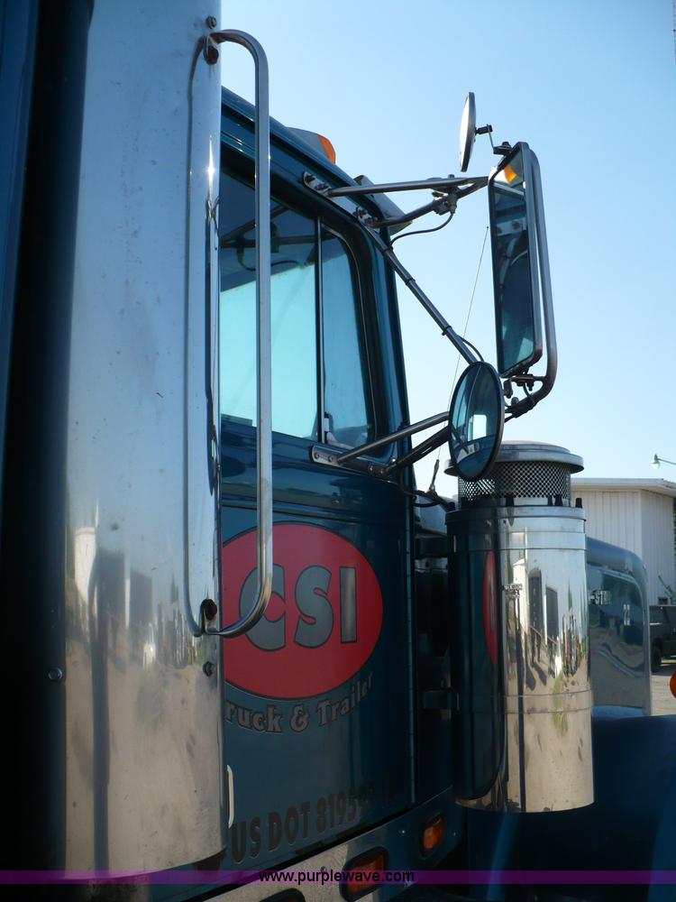 image for item 5893 1993 Western Star 4900 semi truck