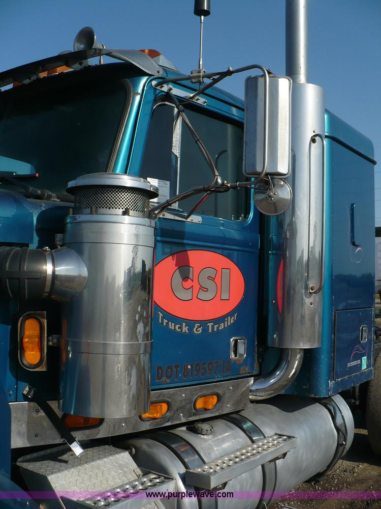 image for item 5893 1993 Western Star 4900 semi truck