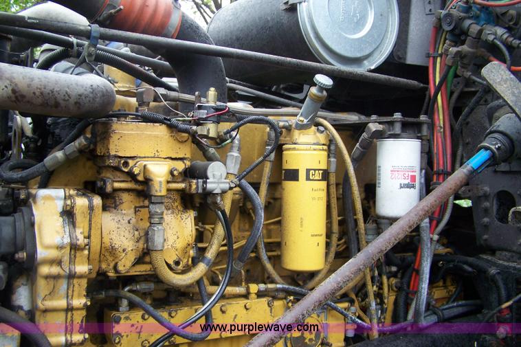 image for item 7371 1989 Freightliner FLD120 truck with dump bed