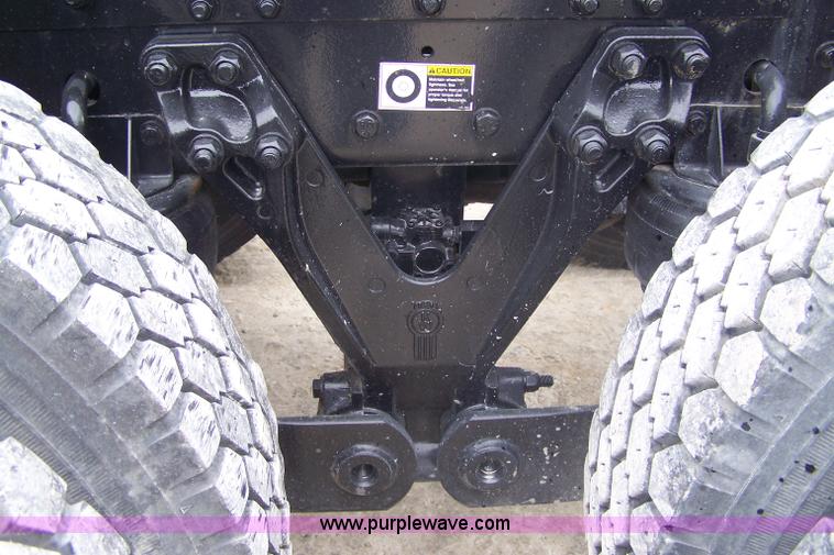 image for item 7419 2003 Kenworth W900B semi truck