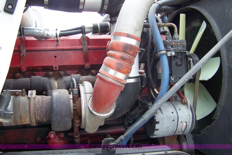 image for item 7419 2003 Kenworth W900B semi truck