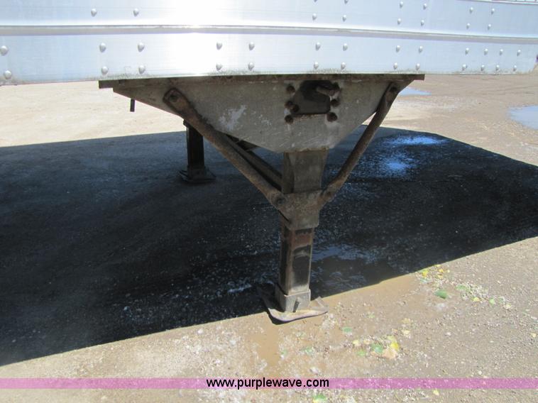 image for item 8488 2001 Great Dane 48' dry van semi trailer