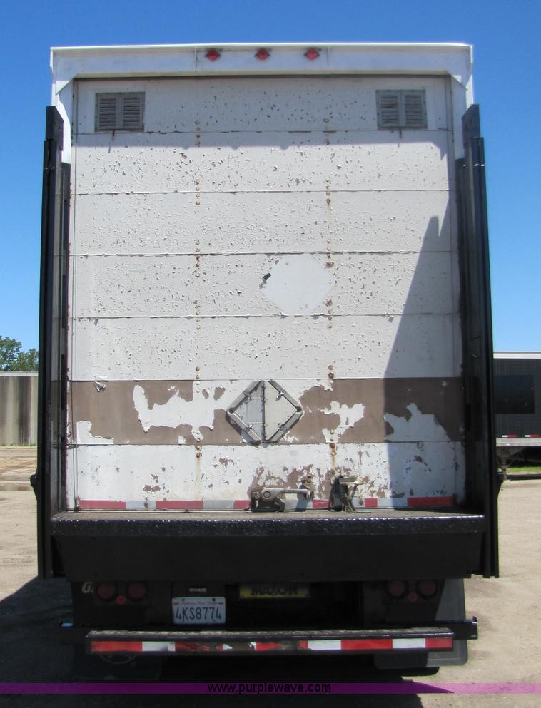 image for item 8489 2001 Great Dane 48' dry van semi trailer