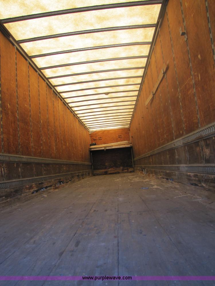 image for item 8489 2001 Great Dane 48' dry van semi trailer