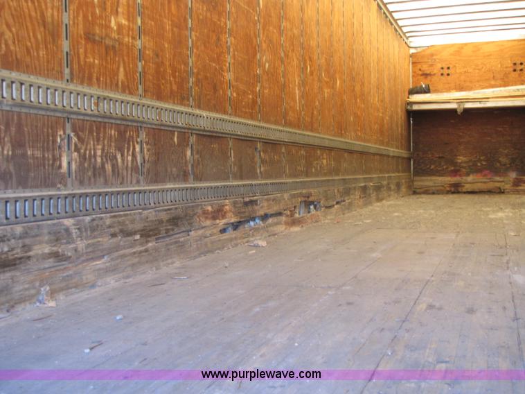 image for item 8489 2001 Great Dane 48' dry van semi trailer