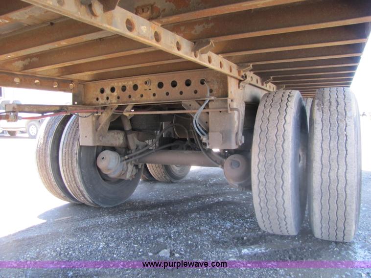 image for item 8489 2001 Great Dane 48' dry van semi trailer