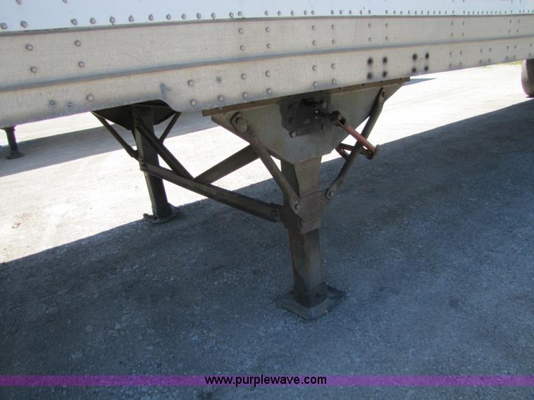 image for item 8490 2001 Great Dane 48' dry van semi trailer