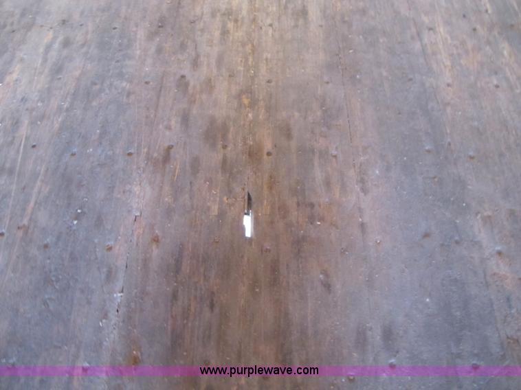 image for item 8490 2001 Great Dane 48' dry van semi trailer