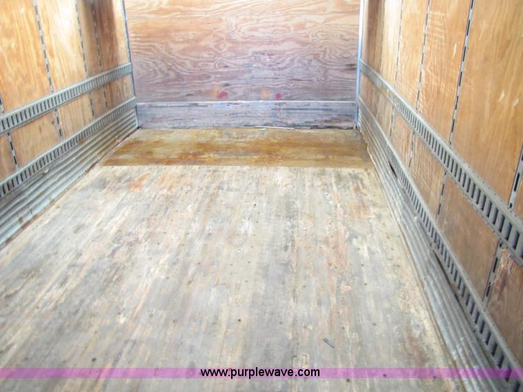 image for item 8490 2001 Great Dane 48' dry van semi trailer