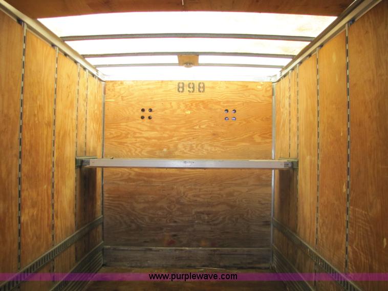 image for item 8490 2001 Great Dane 48' dry van semi trailer