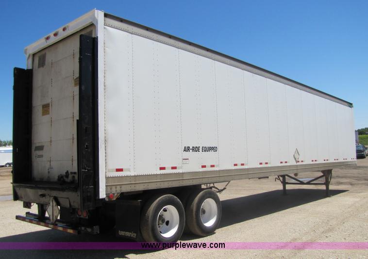 image for item 8491 2001 Great Dane 48' dry van semi trailer