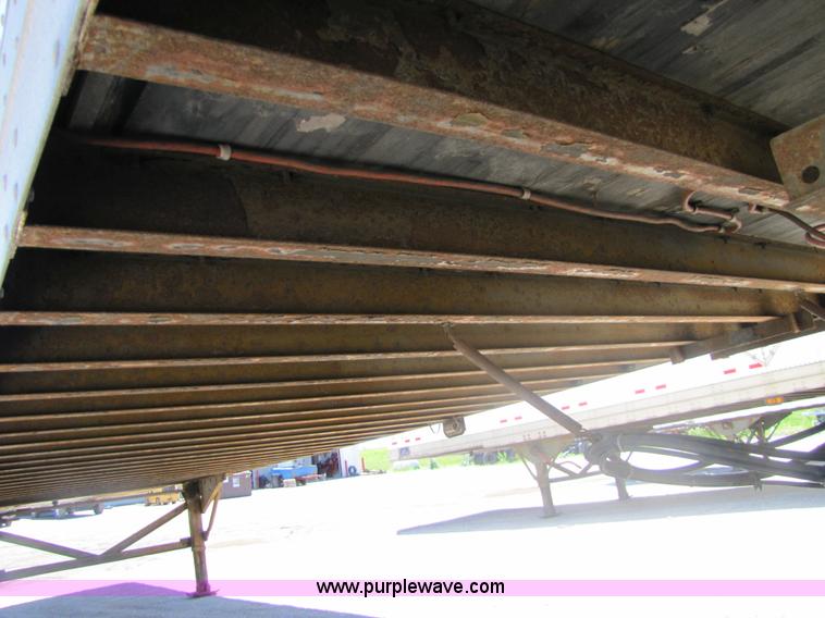 image for item 8491 2001 Great Dane 48' dry van semi trailer