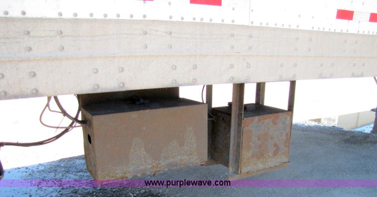 image for item 8492 1999 Great Dane 48' dry van semi trailer