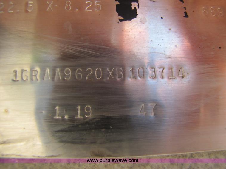 image for item 8492 1999 Great Dane 48' dry van semi trailer