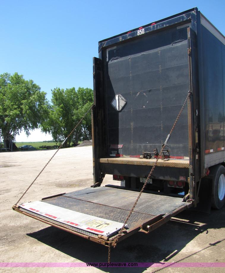 image for item 8493 Great Dane 48' dry van semi trailer