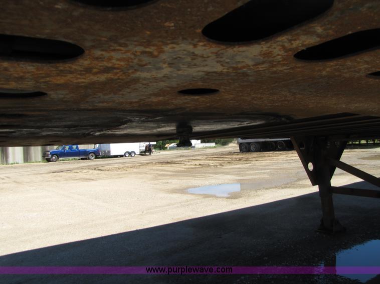 image for item 8493 Great Dane 48' dry van semi trailer