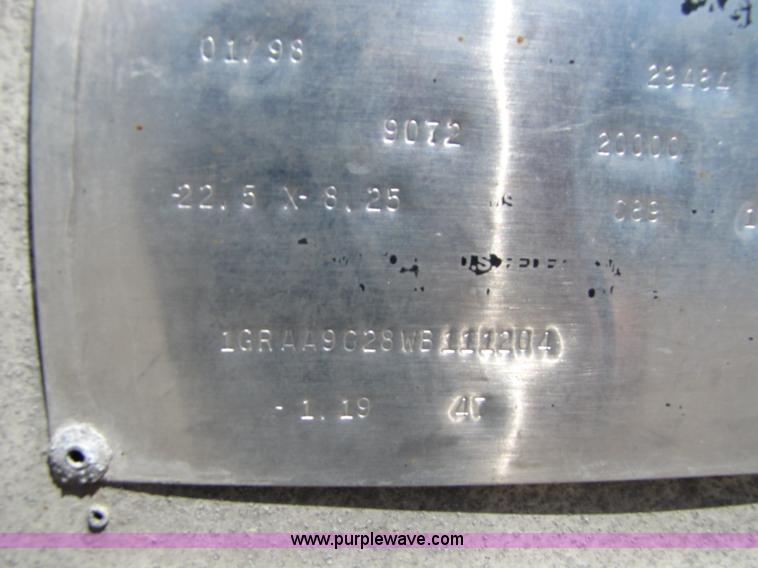 image for item 8493 Great Dane 48' dry van semi trailer