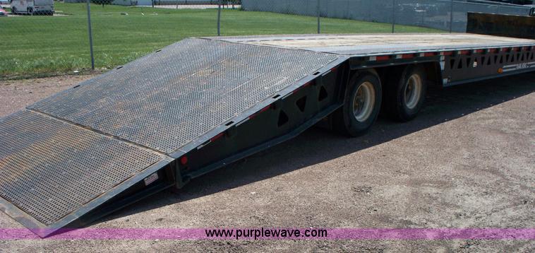 image for item 9000 2005 Trail King TK70HT Hydratail trailer